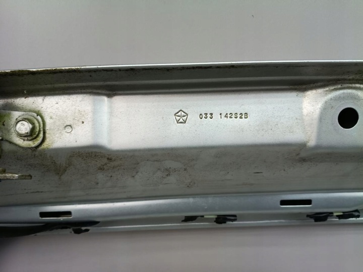 фото №15, Jeep cherokee kk 07-12 r крышка багажника 033142s2b
