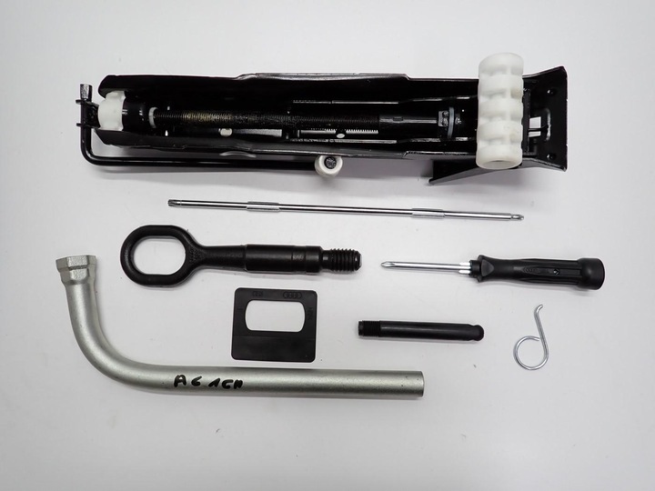 фото №1, Набор ремонтный домкрат ключ ушко 4g0011031l 8k0805615 audi a6 c7 4g 16r