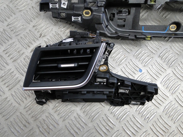 фото №3, Решётки воздуховод audi sq7 4m 4m0 4m0820902