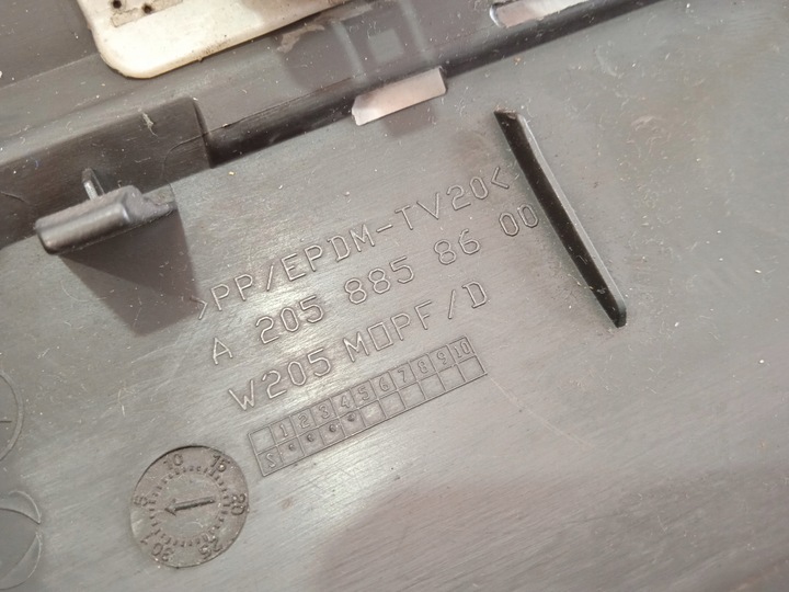 фото №11, Mercedes c-klasa w205 накладка спойлер бампера