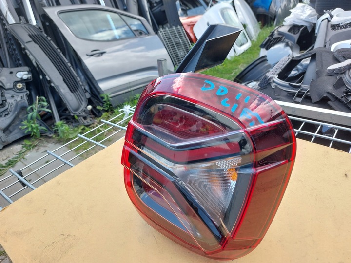 фото №3, Лампа зад задняя правая dacia duster ii рестайлинг 21-