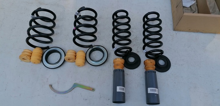 фото №3, Audi rs3 комплект пружины перед tył+podkładki+ защита амортизатора 12-24r.