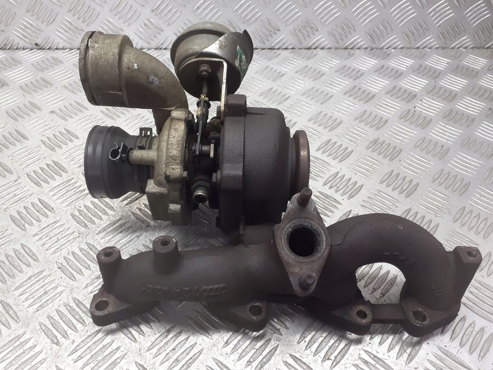 фото №1, Турбина турбонагнетатель vw golf v 2.0 tdi 724928-1