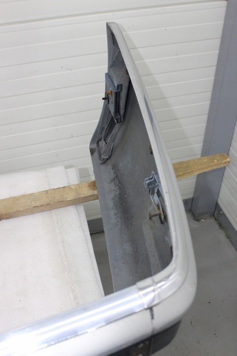 фото №13, Mercedes w124 бампер зад задній sedan хром