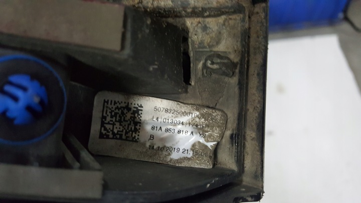 фото №12, Молдинг крила праве зад audi q2 81a853818a