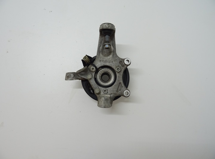 фото №1, Corvette c5 поворотный кулак зад задняя правая ступица подшипник колёса шкворень