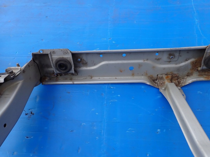 фото №8, Suzuki swift iii mk6 05-09 передняя панель усилитель zcc