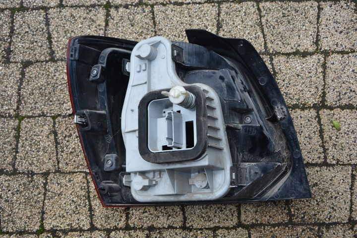 фото №10, Лампа задняя vw polo 6r0945095j 6r0945096g