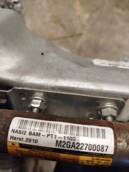 фото №10, Подушка коленная mercedes w204 306259110