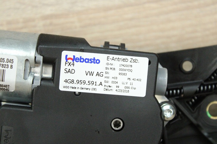 фото №11, Оригинальный люк ролета серый audi a6 c7 рестайлинг sedan 4g5877255a 64km