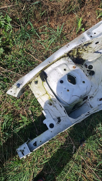 фото №1, Mercedes c w204 204 чверть обрізане za чашка праві перед права передня