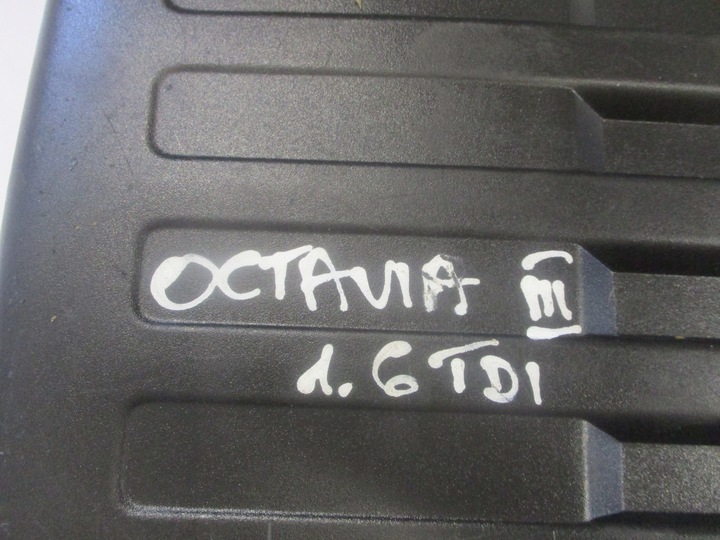 фото №13, Корпус фільтра повітря przepłuwomierz octavia iii 1.6 tdi 04l906461b
