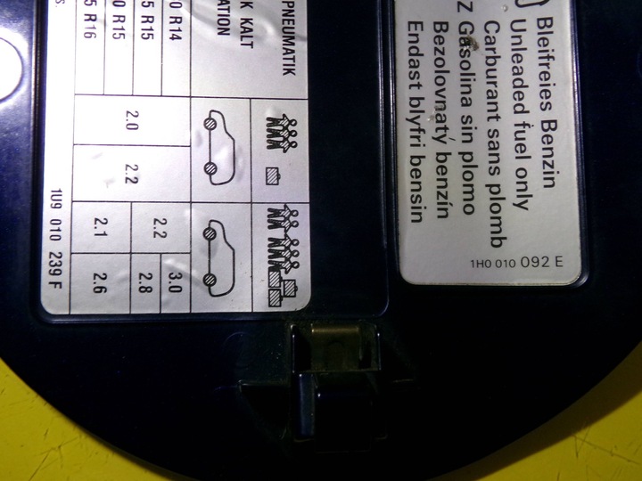 фото №12, Кришка заливання пального skoda octavia i код lak: 9460 1h0010092e nr449