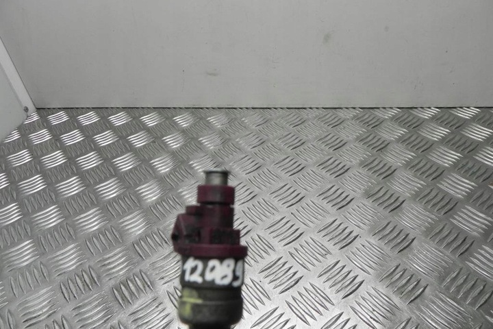 фото №1, Форсунка mercedes-benz c w204 a2710780023 2008