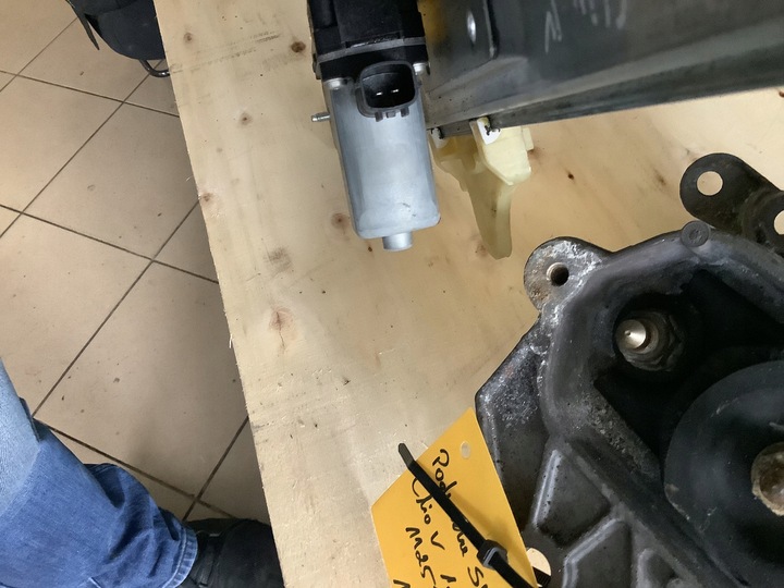 фото №3, Підйомник вікна лівий перед clio iv 807213867r