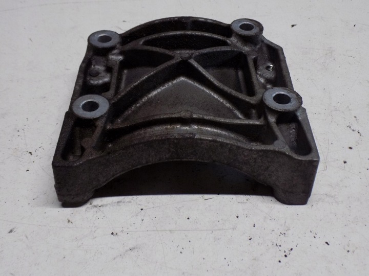 фото №6, Honda cr-v iii 06-11 2.2 кронштейн подушка двигуна