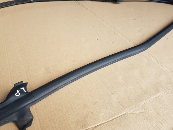 фото №9, Прокладка рамки двері лівий перед / audi a2 99-05 / оригінал / 8z0831721b