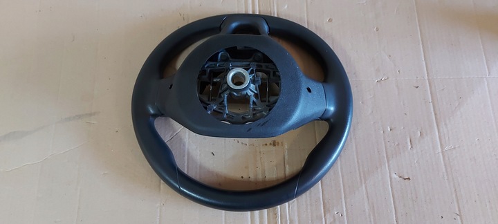 фото №10, Peugeot 208 2008 кермо мультифункція