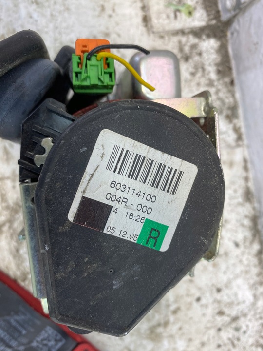 фото №8, Porsche 997 pas безопасности правые indischrot