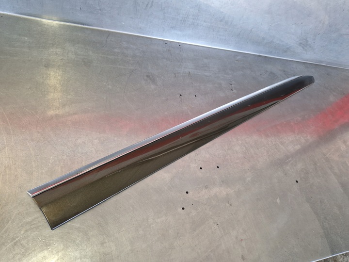 фото №1, Citroen ds4 планка дверь правые перед хром защита колонки met. 9673547080 красивая