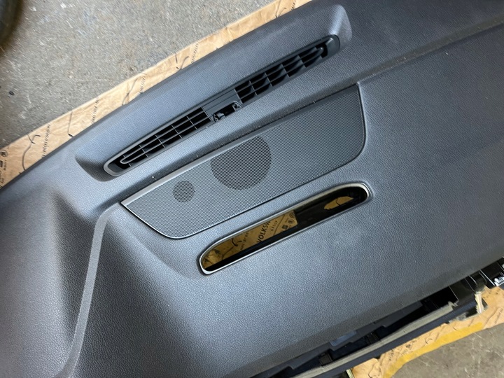 фото №13, Консоль панель капот подушка безпеки audi q7 4m ii 7-osób демонтаж 100% soul ремені