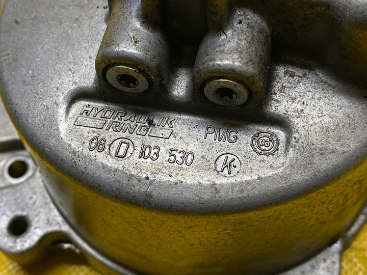 фото №8, Корпус насоса вакуум 06d103530k audi a4 b6 b7 2.0 fsi awa