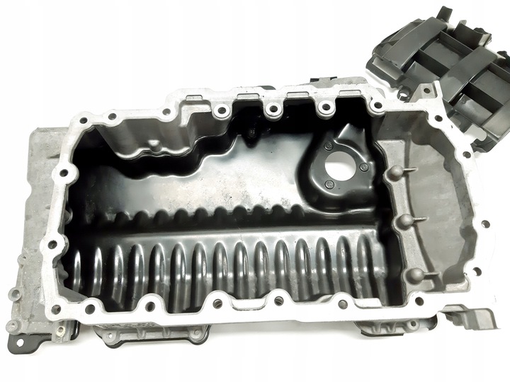 фото №7, Поддон масляная skoda octavia iii 2.0 tdi cup 04l103603h 04l103602a