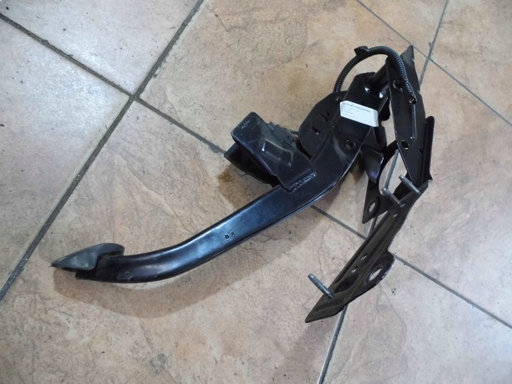 фото №6, Volvo v50 s40 ii 2.0d 06' педаль тормоза 4n512467cb