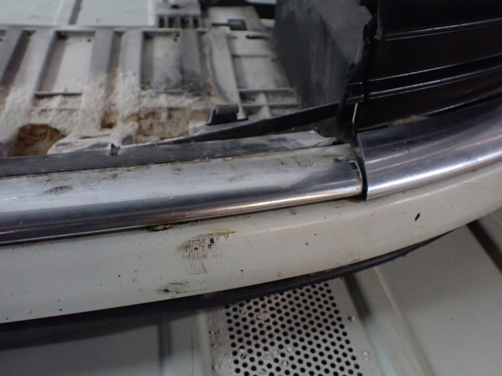 фото №10, Бампер перед renault grand scenic iii 11r 1.6 dci белый аксессуары 8121