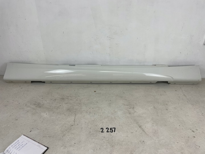 фото №1, Планка пороговая правая bmw 1 e87 м-пакет порог 5d