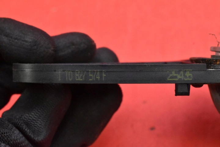 фото №6, Накладка кришки зад задня 1t0827574f vw passat b6 універсал 05-10