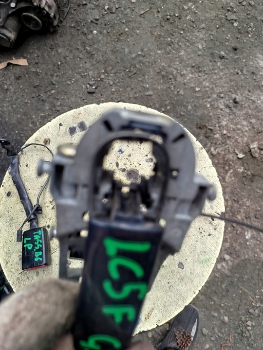 фото №5, Ручка наружная левый перед vw golf 5 v lc5f 1k0837886