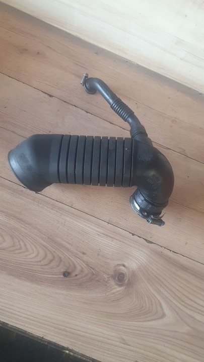 фото №3, Труба повітропровід 8d0129615 passat b5