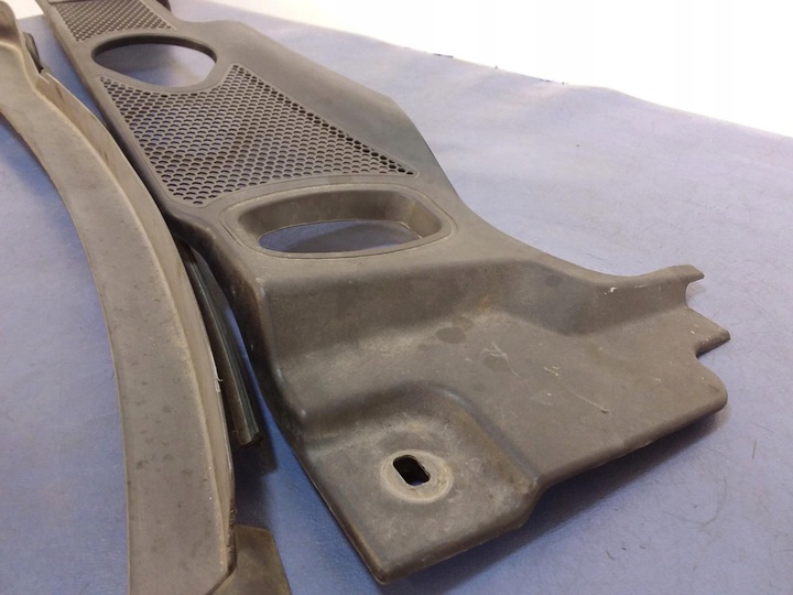 фото №4, Audi a4 b8 панель під лобовим склом верхній 8k1819447