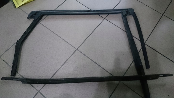 фото №4, Lincoln mkc прокладка стёкла з планка хром