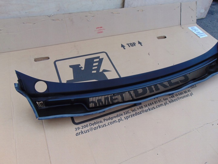 фото №12, Панель під лобовим склом ford b-max av11-r02216-ad європа