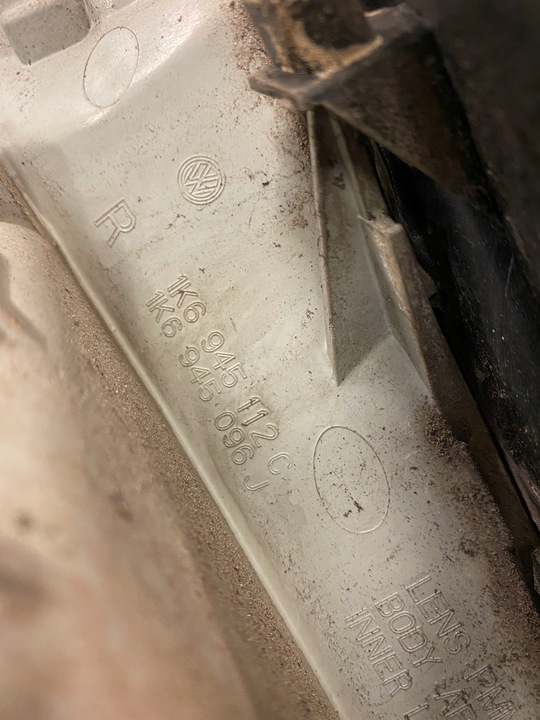 фото №5, Vw golf v лампа зад 1k6945111c 1k6945112c