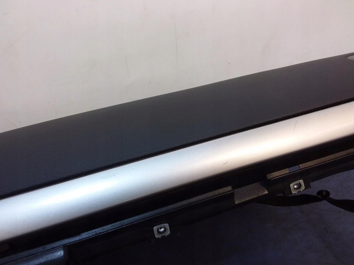 фото №5, Peugeot 407 i рестайлинг панель капот подушки