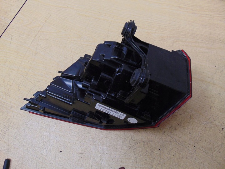 фото №12, Лампа права зад led vw golf viii 5h0945208a європа