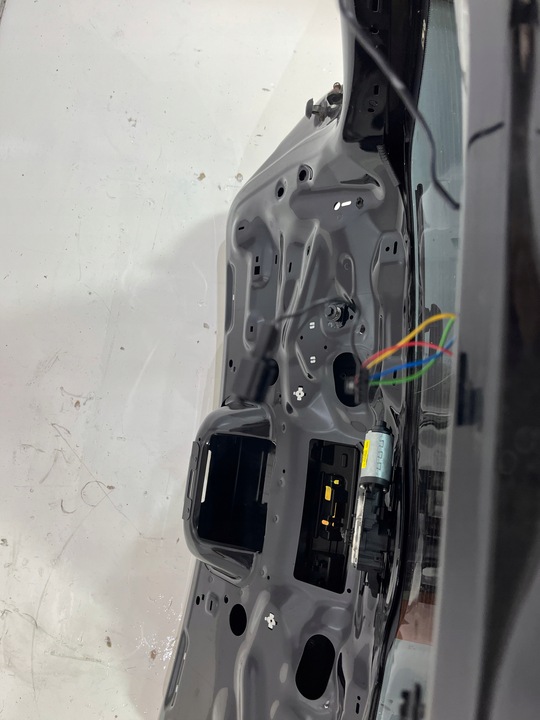 фото №9, Крышка багажника cayenne ii 7p5 10-14r turbo s gts спойлер lc9x w цвет !