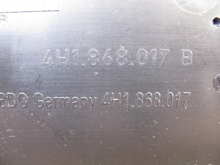 фото №10, Audi a8 4h d4 чёрный обшивка двери двери перед 4h1868017;4h1868018.