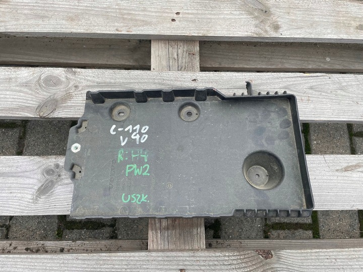 фото №1, Volvo v40 ii основание акумулятора 31301934