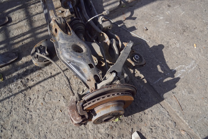 фото №11, Балка підвішування зад mercedes e w212 2123503201