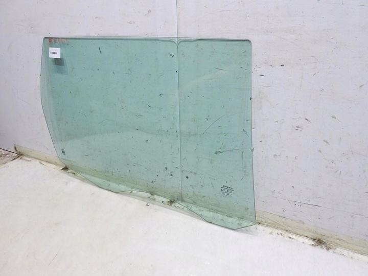 фото №3, Скло двері праві зад volvo v70 iii