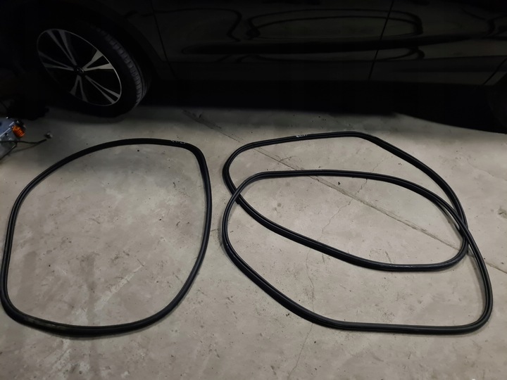 фото №1, Прокладка кузовная дверь volvo xc40 правые перед зад левый перед