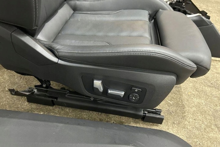 фото №12, Комплект сидений bmw 3 g20, g28 5a7cb21 2.0l бензин 135kw 2024