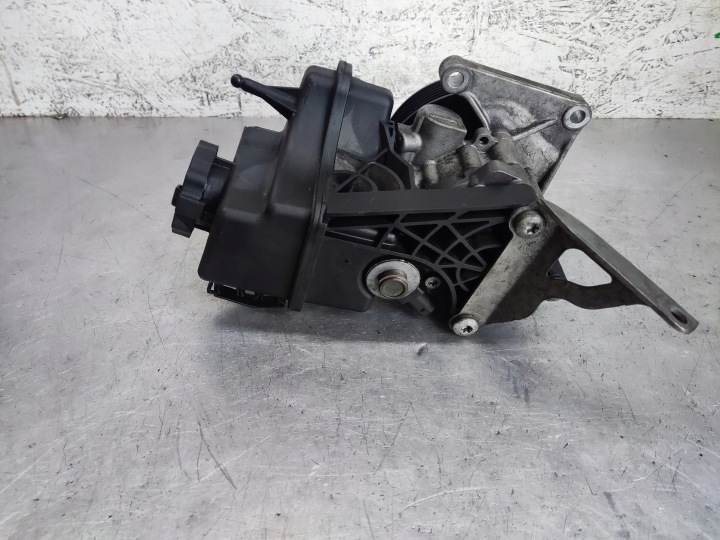 фото №7, Mercedes w204 2.2 cdi насос гідропідсилювач a0064661501