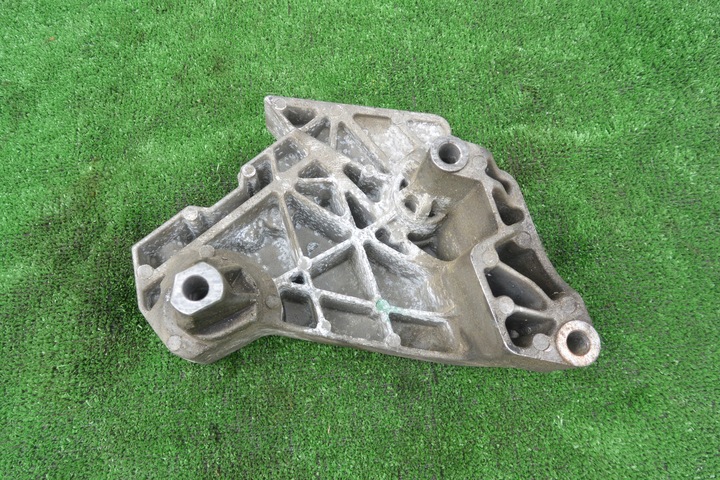 фото №8, Лапи кронштейн двигуна kpl bwa audi vw seat