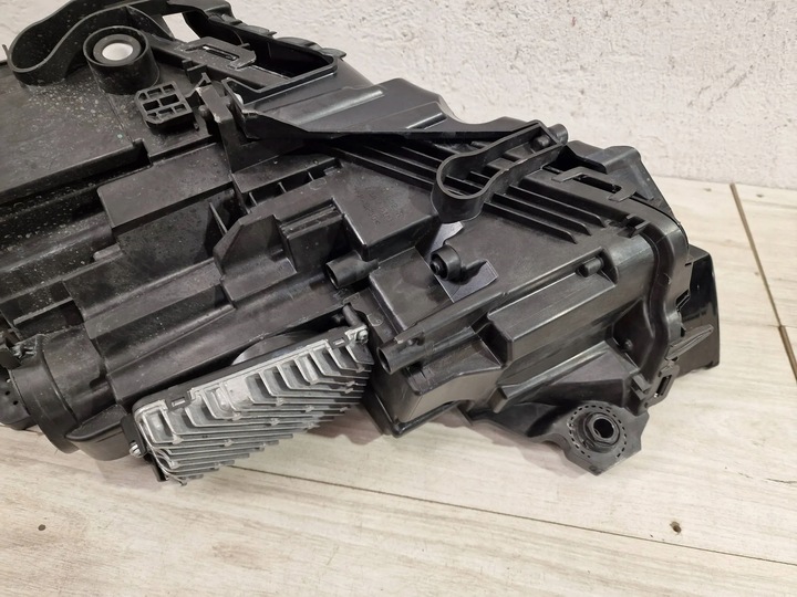 фото №9, Lamborghini urus лампа права повний 4ml941036c