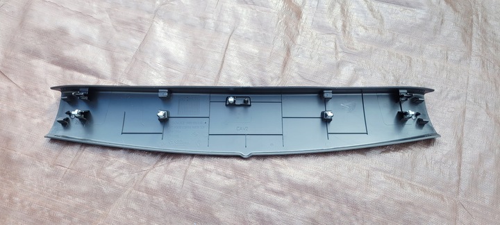 фото №9, Renault megane iv 4 накладка защита крышки зад новая // 3066 / 2895